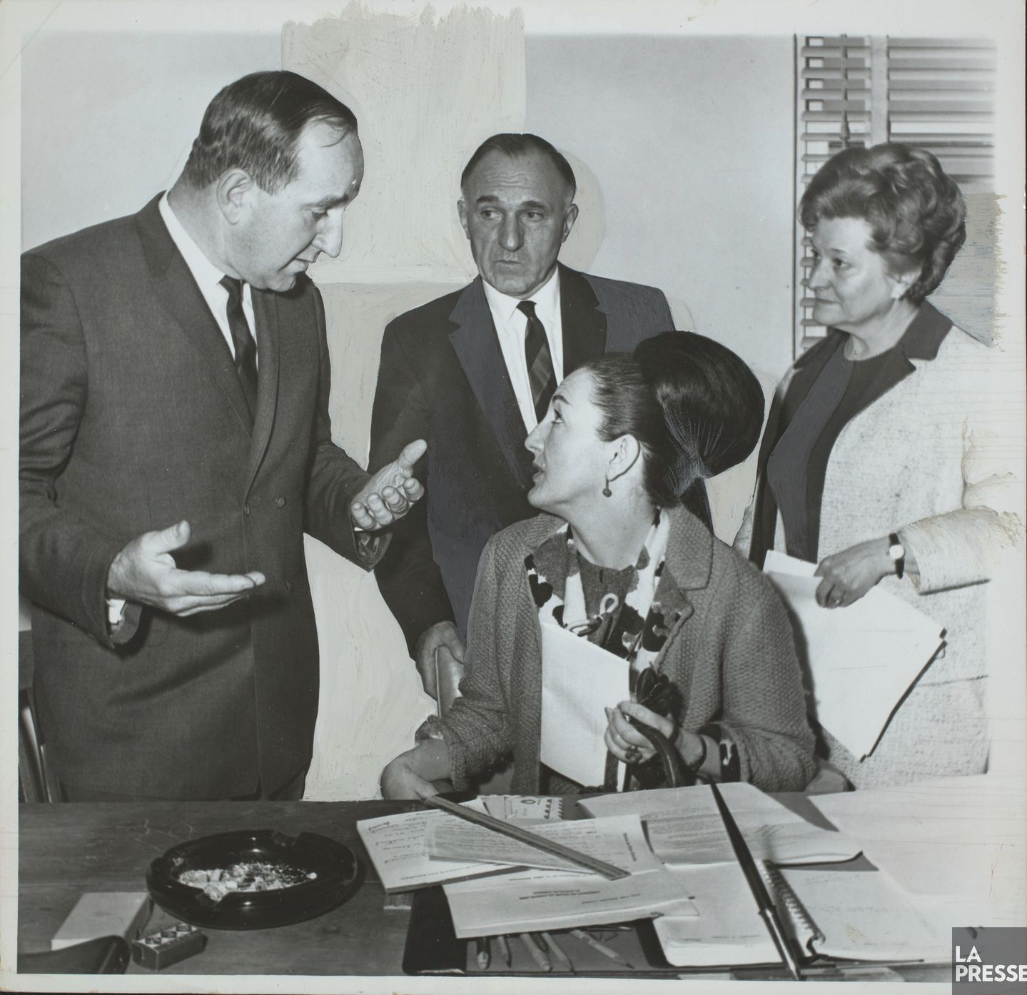 En compagnie du ministre des Affaires culturelles Pierre Laporte, 16 février 1965.