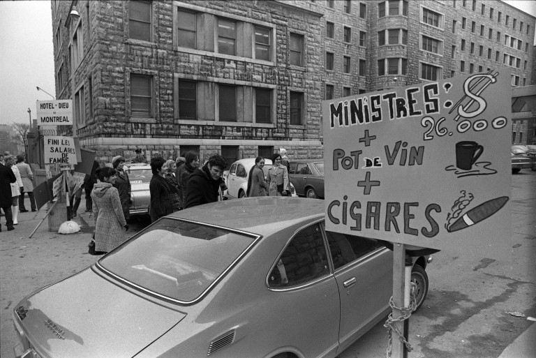 Piquetage devant l’Hôtel-Dieu de Montréal durant la grève des hôpitaux, 1er mai 1972.