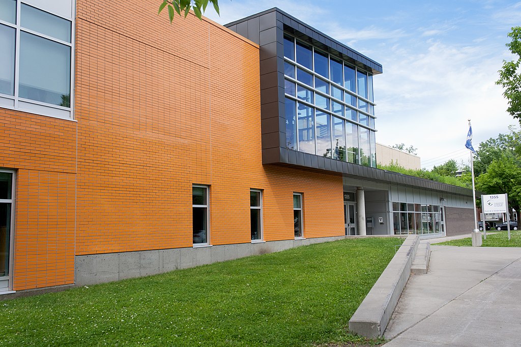 Façade d'une école primaire