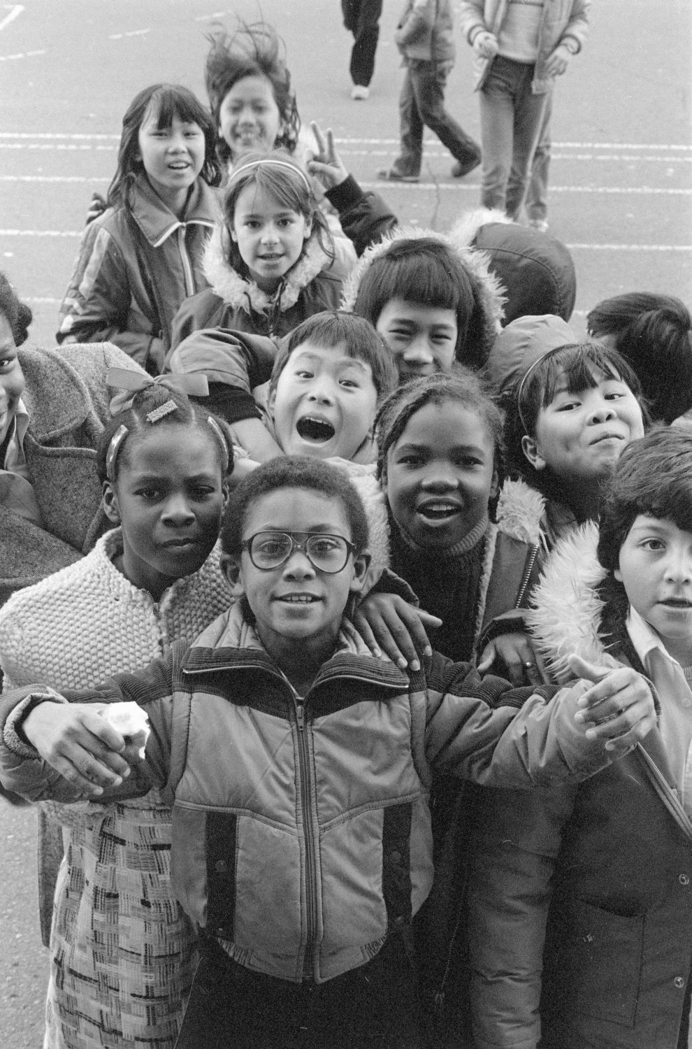 Enfants de différentes origines ethniques.
