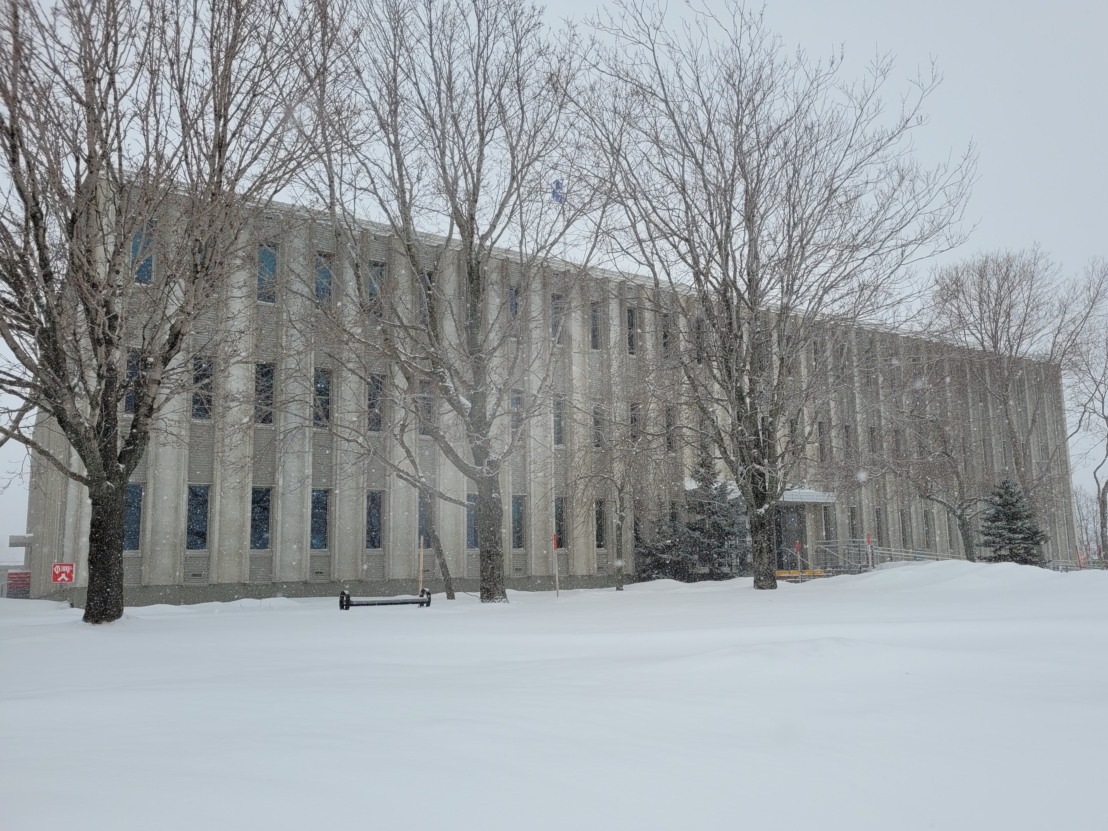 Façade des Archives nationales à Rimouski
