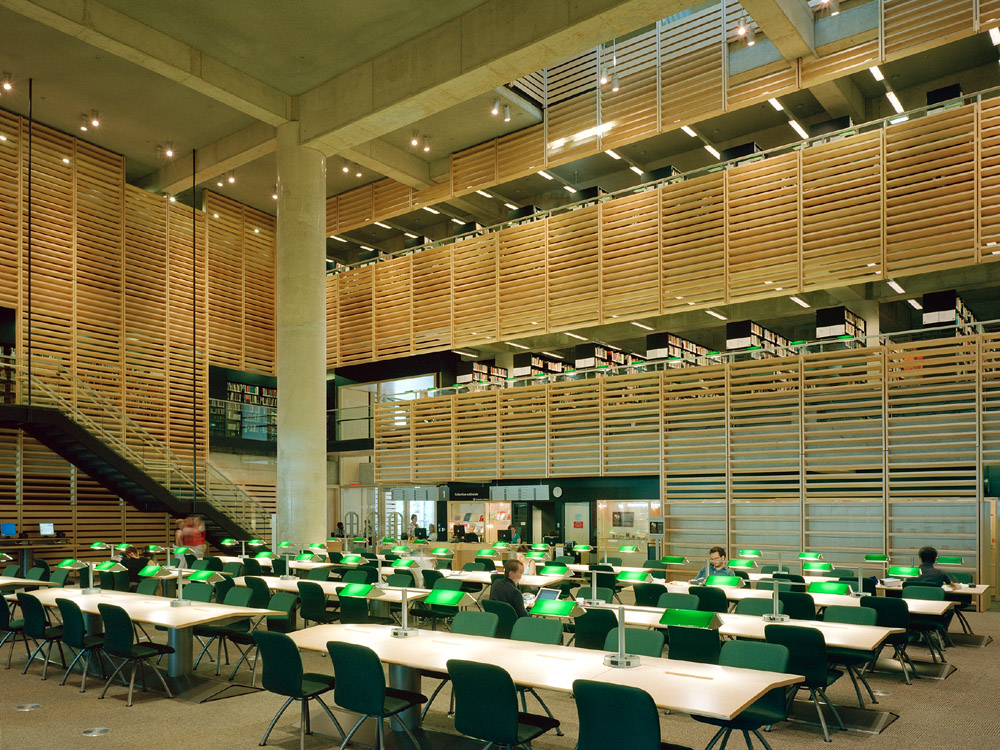 Salle de consultation de la Bibliothèque nationale (site Grande Bibliothèque)
