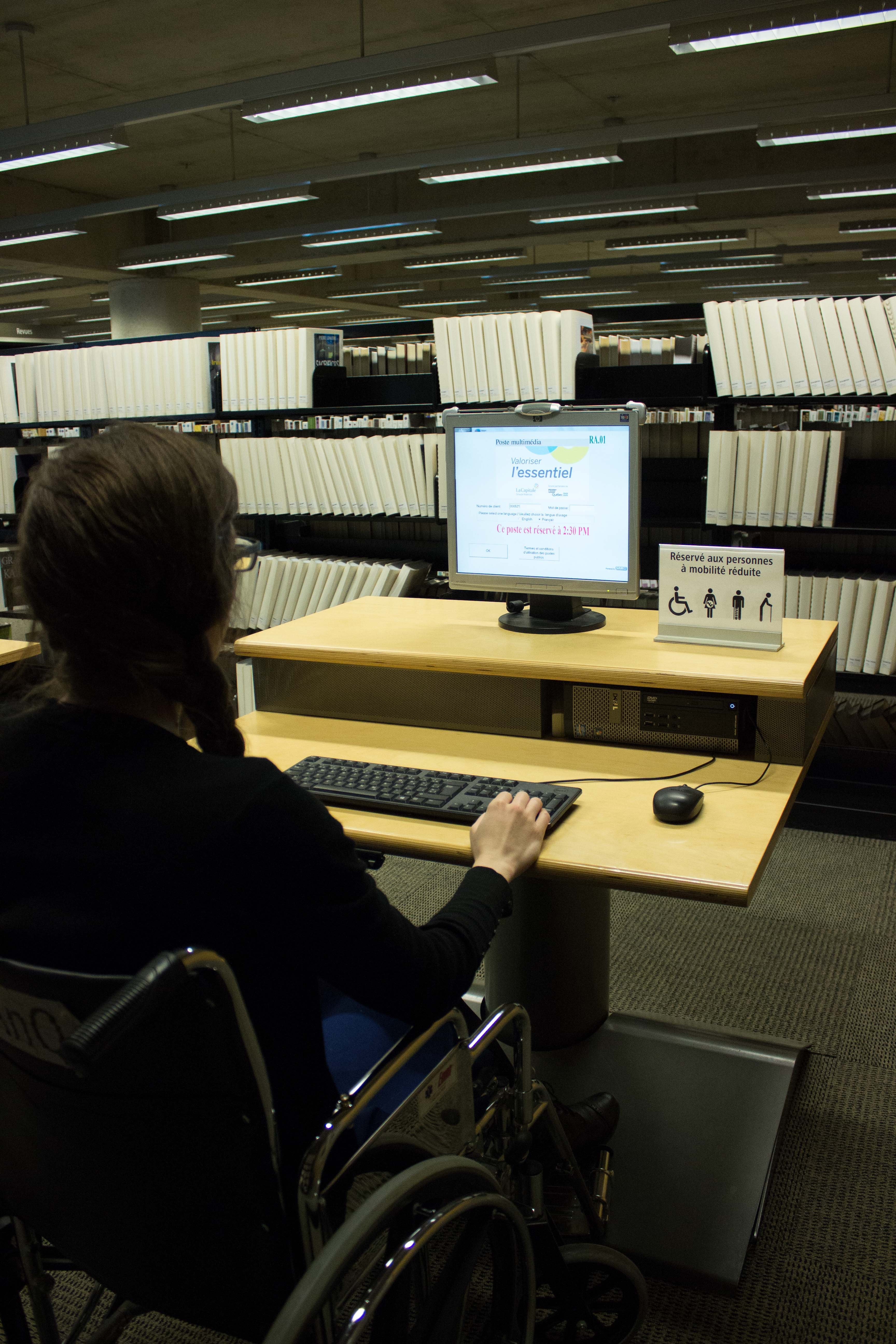 Table informatique pour 2 personnes LEA