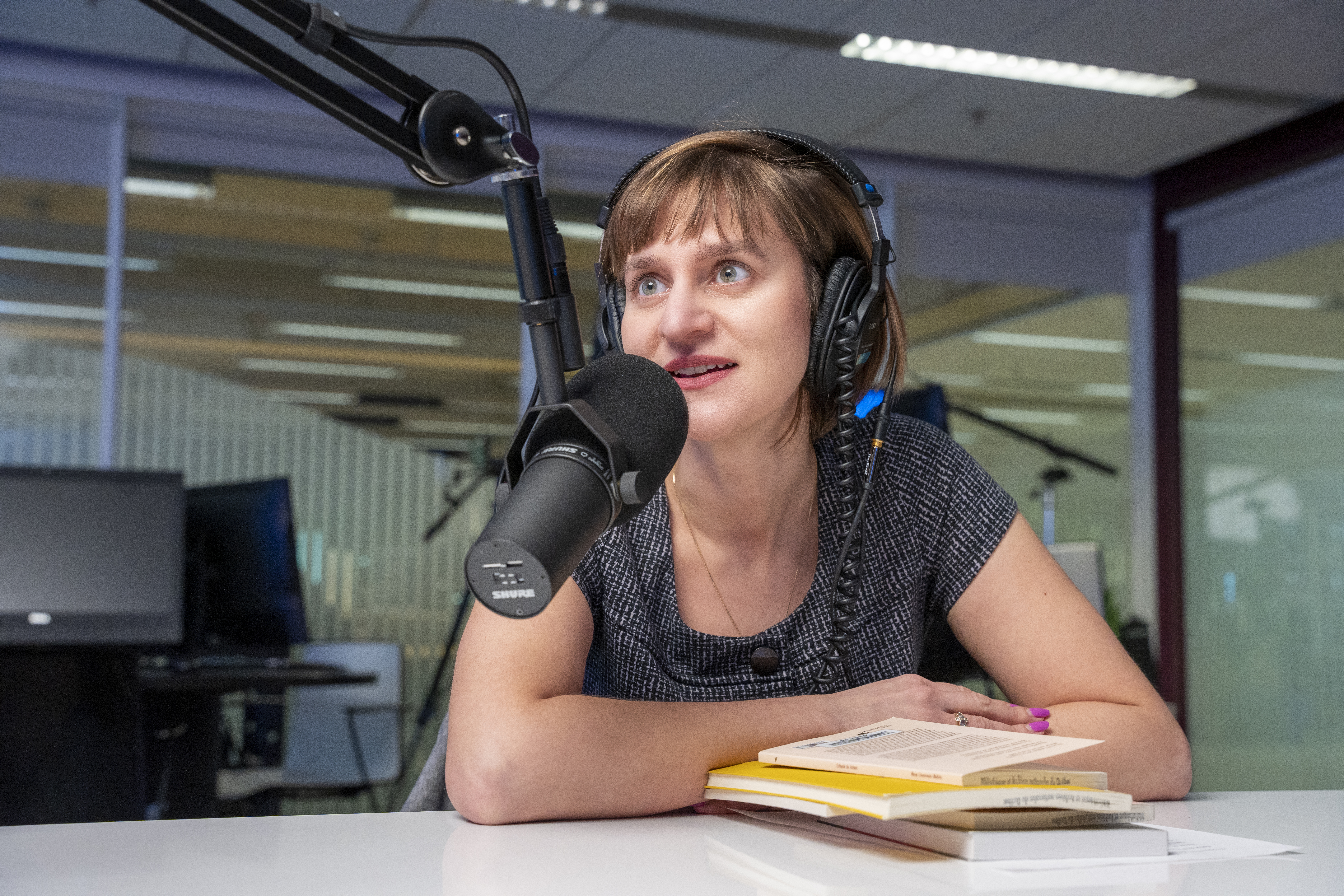 Lidia, membre du balado "Signets au féminin", lors de l'enregistrement