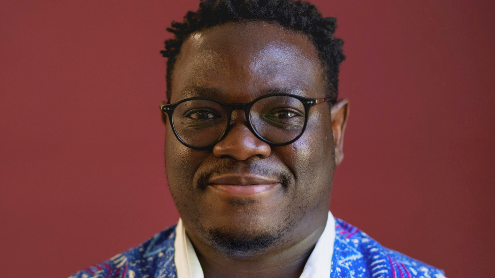 Destiny Tchéhouali, professeur en communication internationale au Département de communication sociale et publique, UQAM