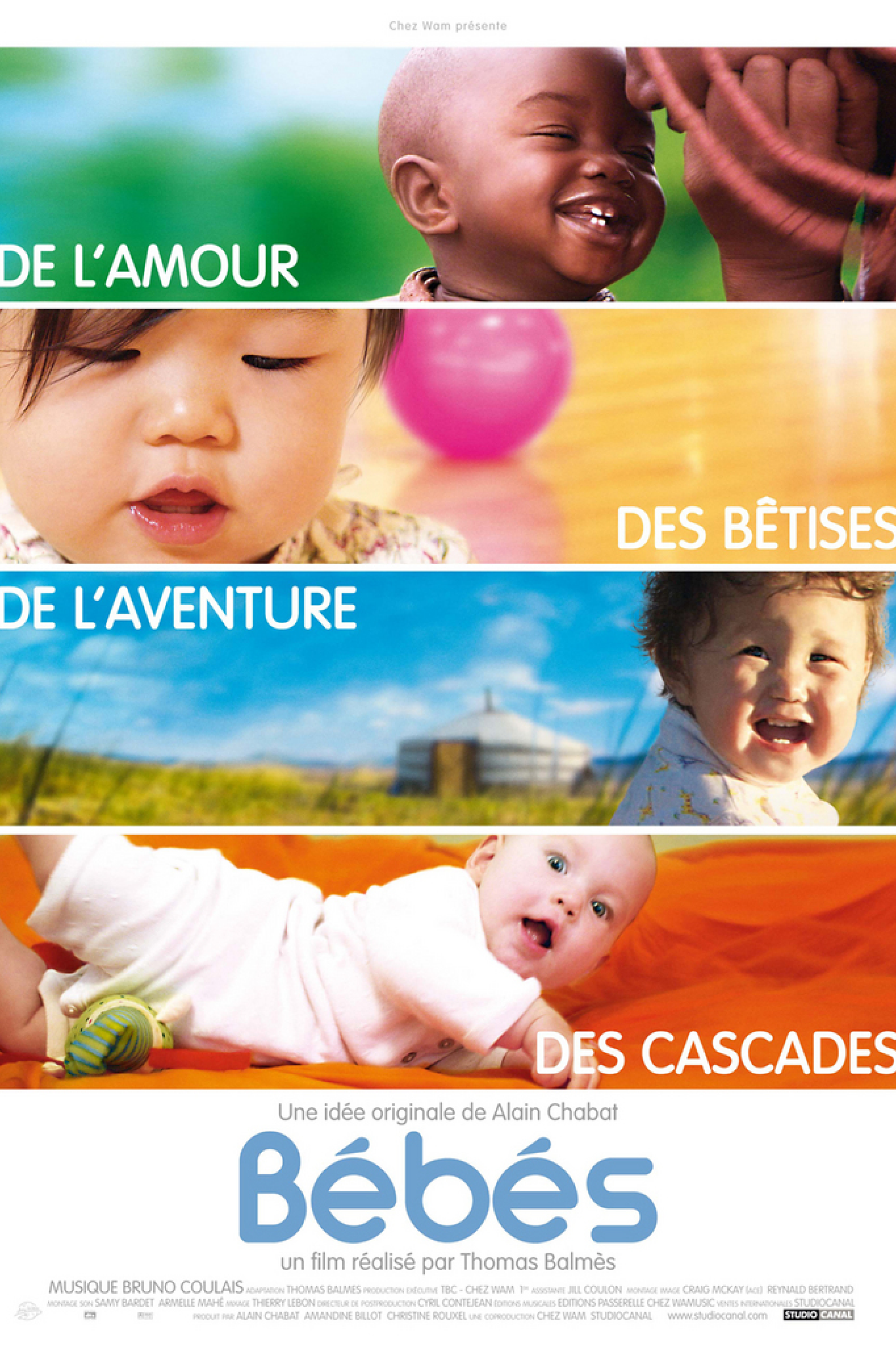 Quatre images de bébés, de quatre cultures différentes.