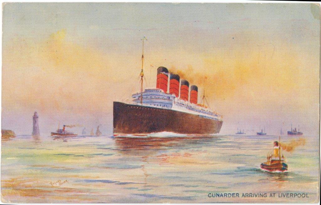 L'image de la carte postale montre un paquebot sur l'eau arrivant au port de Liverpool.
