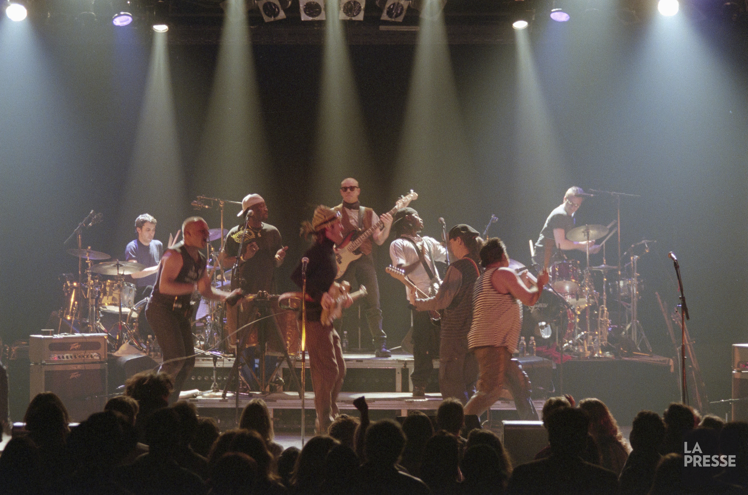 Les Colocs en concert.