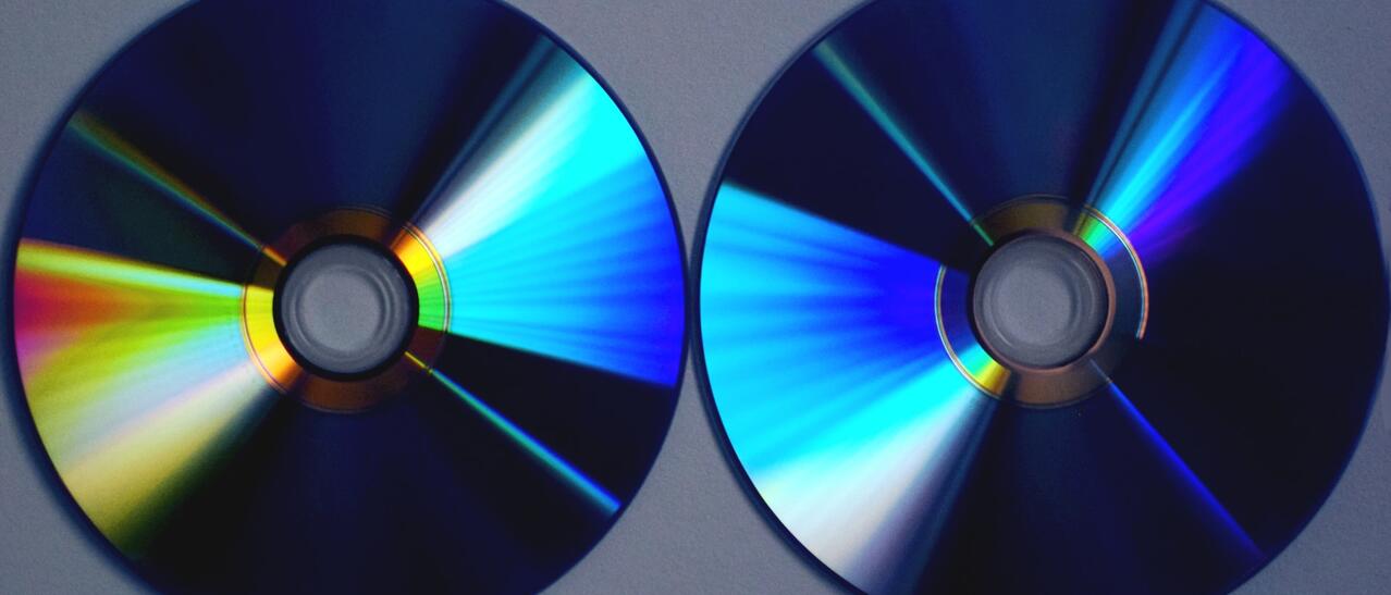 Six disques compacts.