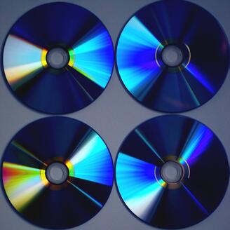 Six disques compacts.