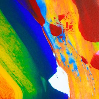 Image abstraite. Peinture de différentes couleurs éclatantes : orange, jaune, vert, bleu et rouge.