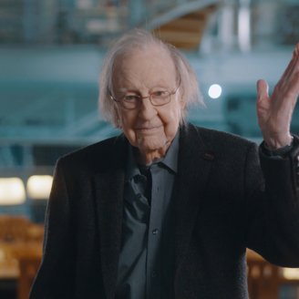 Guy Rocher pendant le tournage Avant de partir