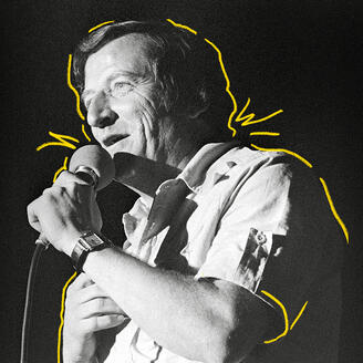 Photo d'archives de Jean Lapointe chantant sur scène