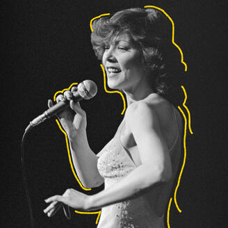 Photo d'archives en noir et blanc de la chanteuse Nicole Martin