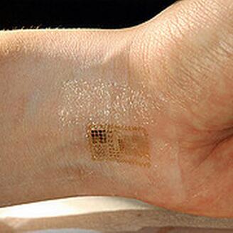 Joue par télépathie à l’aide de ce tatouage intelligent